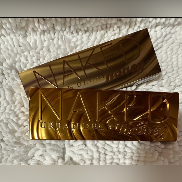 Urban Decay Other - Urban Decay Naked Honey Eyeshadow